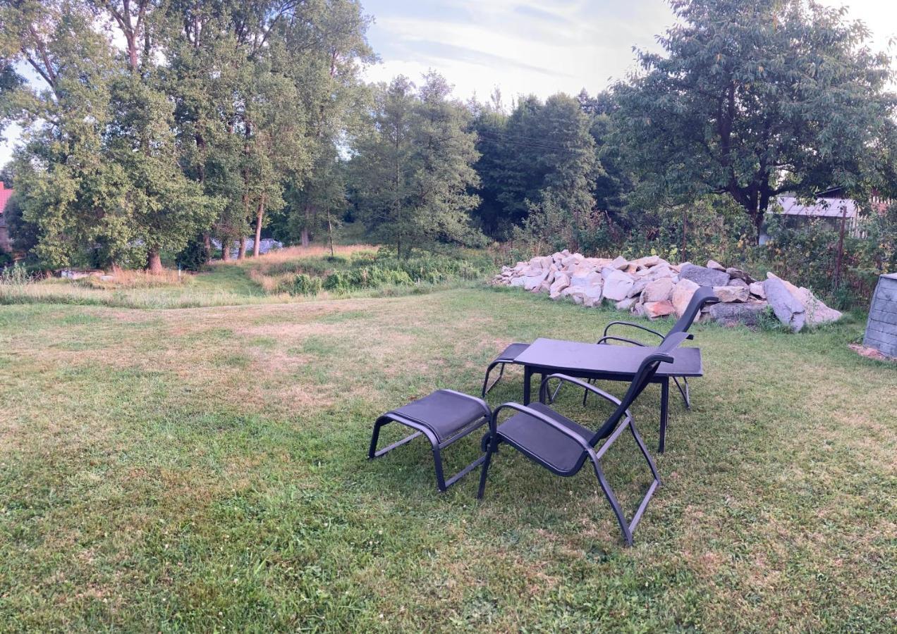 Apartmany U Reky Nezarky Lásenice Exteriör bild